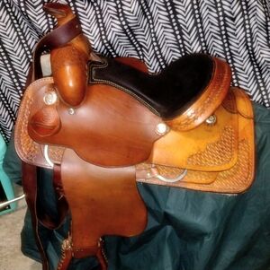 13" Rare Vintage H&H Saddlery